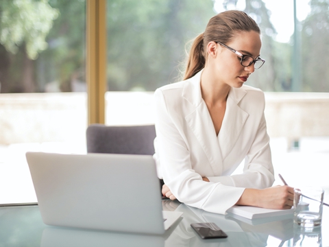 深圳南山代辦公司執(zhí)照：費(fèi)用與所需材料揭秘